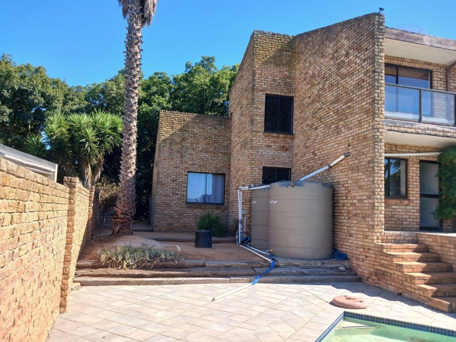 6 Bedroom Property for Sale in Panorama Western Cape